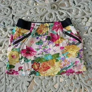 PAPAYA colorful flowered mini skirt size small